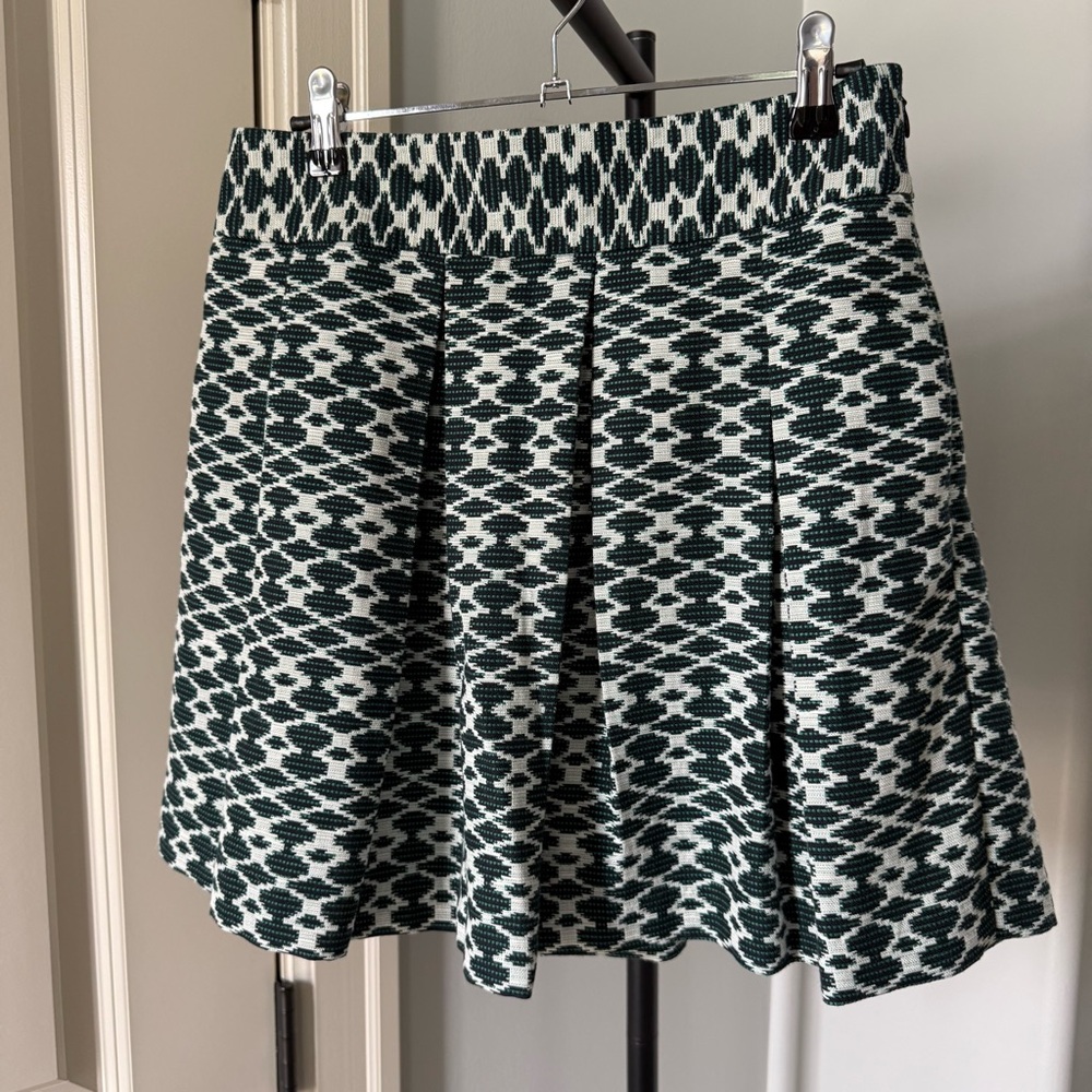 Banana Republic NWT Green Jacquard Pleated A-Line Skirt Size 2